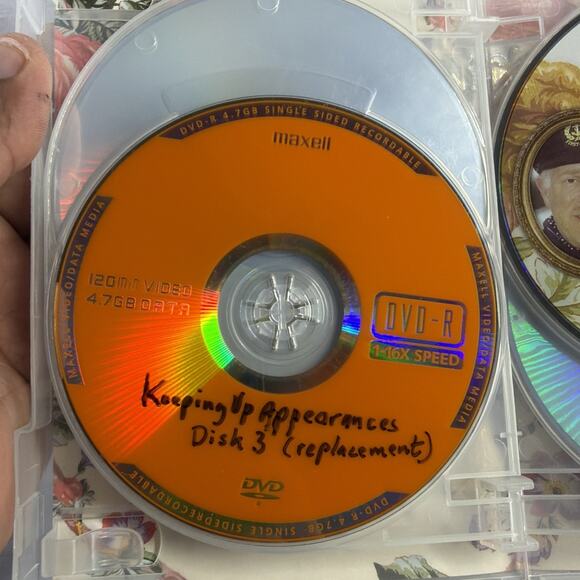 Roy Clarke’s Keeping Up Appearances Collector’s Edition DVD Set 10 Discs - Picture 5 of 10